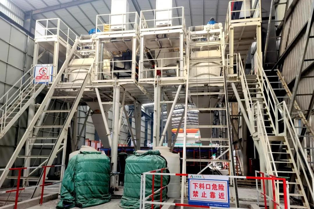 UHPC precast component mixing plant